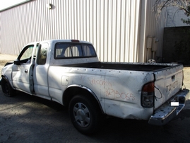 1997 TOYOTA TACOMA STD XTRA CAB SHORT BED WHITE 2.4L MT 2WD Z15065